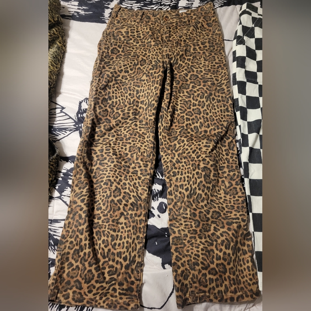GAP 90s loose fit Cheetah jeans